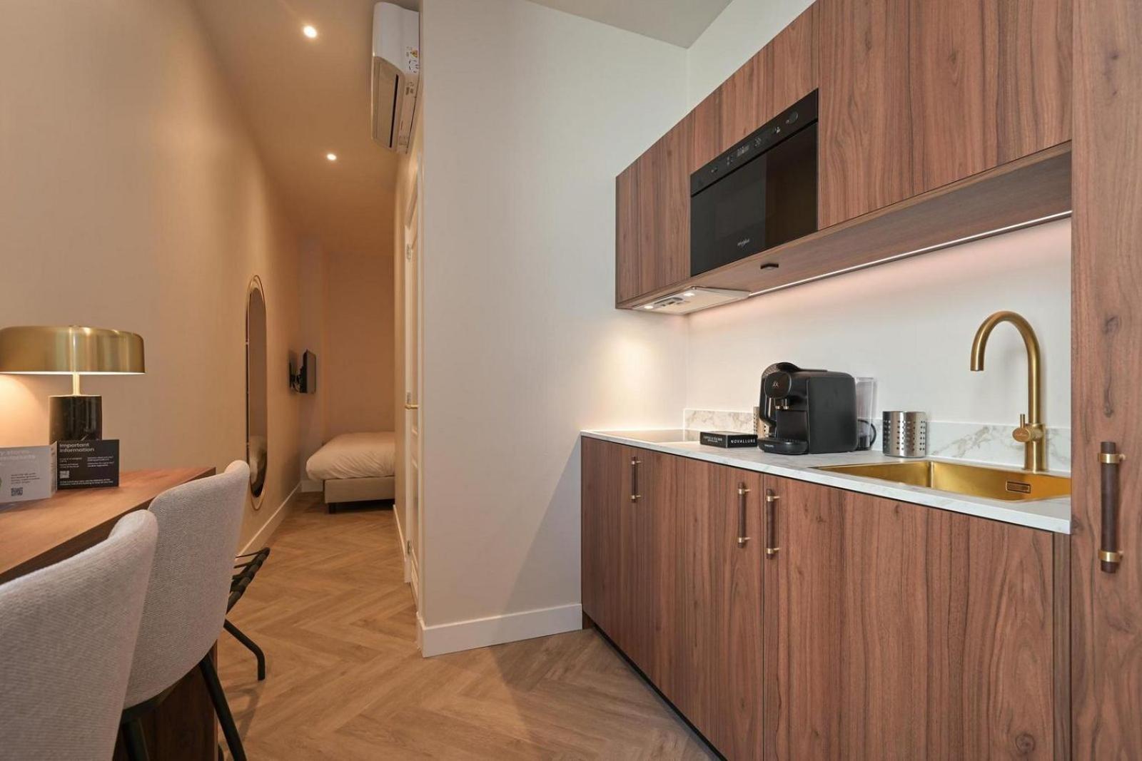 Novallure Downtown - Short Stay Apartments L'Aia Camera foto